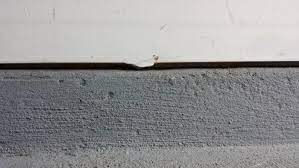sealing gap between garage floor