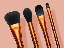 the best travel makeup brushes to rn