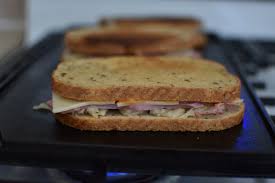 155 calories , 5.5g total fat (2g sat fat) , 536mg sodium , 16g carbs , 1g fiber , 2g sugars , 11g protein green plan smartpoints ® value 4* blue plan (freestyle ™ ) smartpoints ® value 4* purple plan smartpoints ® value 4* Grilled Reuben Sandwiches Meals And Mile Markers