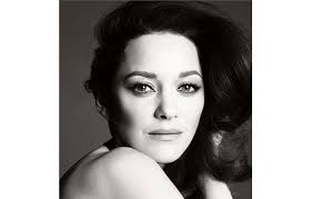 Renowned for its geometry, the collection is nevertheless infused with a wave of asymmetry that gives it an even more contemporary look and feel. Chanel Signs On Marion Cotillard For Chanel No 5 Wwd