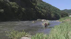 東北で最も早いアユ釣り 矢祭町・久慈川で漁解禁（福島） | TBS NEWS DIG