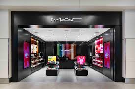 mac cosmetics and hudson open new