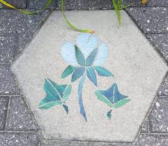 must see decorative garden stepping stones
