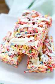 fruity pebbles squares with white