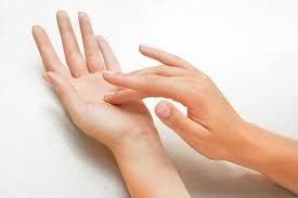 when does a ganglion cyst require