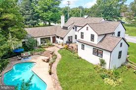 kennett square pa homes with pools