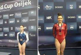 Gimnastica românească a avut două reprezentante la jocurile olimpice de la tokyo, larisa iordache (25 de ani) și maria holbură (20 de ani). Arhive Maria HolburÄƒ Periodico El Rumano Espana