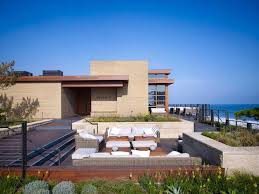 Located at 22752 pacific coast hwy. People Who Live On Carbon Beach In Malibu