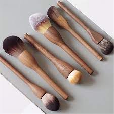 vine wood handle makeup brush
