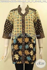 Model baju ini sangat cocok dikenakan wanita berhijab yang memiliki segudang aktivitas karena modelnya dinamis. Model Baju Batik Atasan Wanita Modern 2021 Toko Batik Online 2021