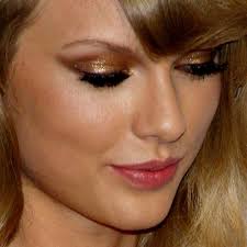 taylor swift makeup bronze eyeshadow