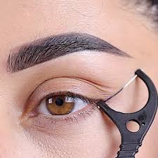 eyeliner hacks using unconventional