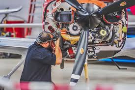 aircraft maintenance technician program