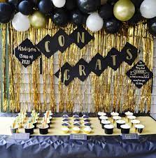 diy graduation party decorations with