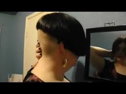Видео inverted bobbed haircut with buzzed nape канала diary of an american flapper. Inverted Bob Bowl Cut High Shaved Nape Youtube