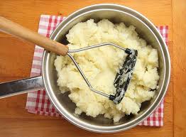 To make mashed potatoes, grate the boiled potatoes. How To Make Perfectly Fluffy Mashed Potatoes Without Adding More Butter Or Milk Food Hacks Wonderhowto