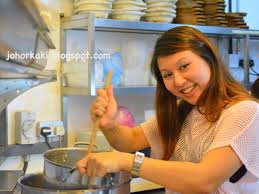 Tsuki ga michibiku isekai douchuu 03 subtitle indonesia. Traditional Kaya Coconut Jam Recipe By Good Morning Nanyang Cafe Johor Kaki Travels For Food
