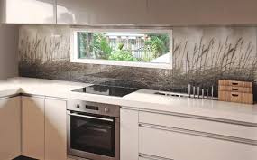 Sleek surfaces, dark appliances and colorful cabinets and backsplashes will dominate kitchen design trends in 2020. Kitchen Design Trends 2020 Backsplash Blog Bellissimo Colors