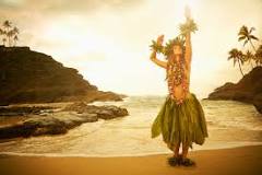 what-do-hawaiian-females-wear