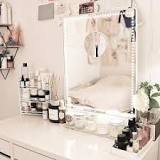 how-do-i-organize-the-top-of-my-makeup-vanity