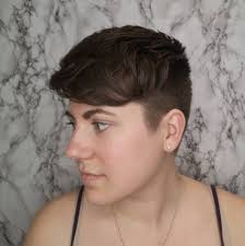 I would recommend using a matte pomade to enhance. 13 Modern Androgynous Haircuts For Everyone
