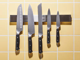 5 essential kitchen knives you need