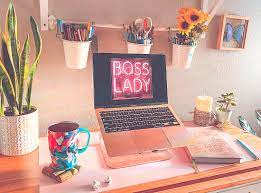 12 best gift ideas for female bosses