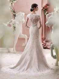 Shop online or make an appointment and find your wedding dress today! Style 115240 David Tutera Kay Bridal