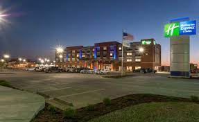 holiday inn express suites dodge city