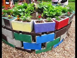 35 Beautiful Cinder Block Garden Design