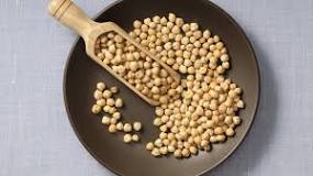 What is the difference between chickpeas and Kabuli chana?
