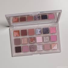 review huda beauty rose quartz palette