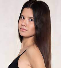 Evelin Elle (Actress) Wiki, Age, Videos, Photos, Biography, Boyfriend,  Height, Weight, Career and More