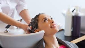 hairdresser and other salon etiquette