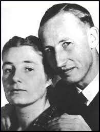 Reinhard heydrich, also known as the butcher, rose to be obergruppenführer of the notorious s.s. Lina Heydrich