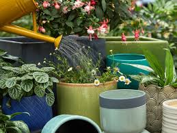 Choose Containers For Your Garden Stodels