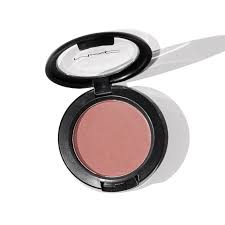 Shop women's mac cosmetics pink size os eyeshadow at a discounted price at poshmark. Mac In Monochrome Velvet Teddy Review Swatches The Beauty Look Book