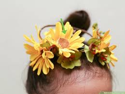 A professional florist shows you how to make it perfectly. 3 Ways To Make A Flower Crown Wikihow