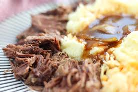 braised steak and onions in slow cooker