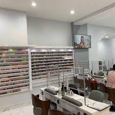 nail salons near dupont circle