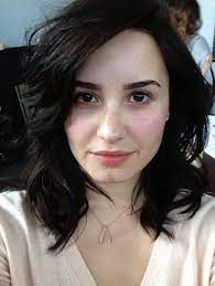 pictures of demi lovato without makeup