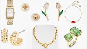 10 jewelry brands to surprise mom with