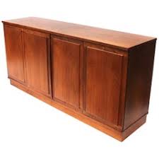 Whether you're interested in viewing console tv items for sale in any of your favorite neighborhoods, account, media,standard,cabinets. Best Mid Century Tv Console For Sale On 1stdibs