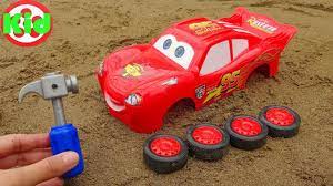 Lắp ráp xe ô tô đua lightning mcqueen - đồ chơi trẻ em B1246P Kid Studio -  YouTube