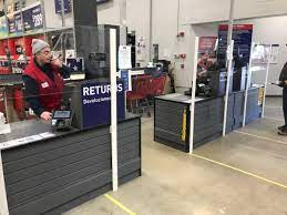 What department at lowes would you enjoy working in the most? Lowe S Associates Find Ways To Help Others During Coronavirus Pandemic Lowe S Corporate