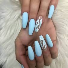 15 eye catching blue nail designs that