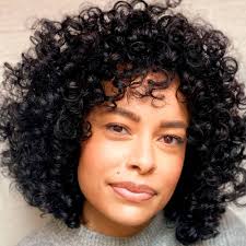 70 short curly hairstyles for women of
