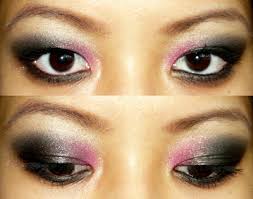 dark smokey eyes with a hint of pink