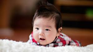 Merasa putus asa karena belum menemukan ide nama bayi yang tepat? Kumpulan Nama Bayi Laki Laki Jepang Terbaik Lirik Yuk Prenagen