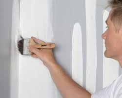 How To Use A Paint Brush Dulux